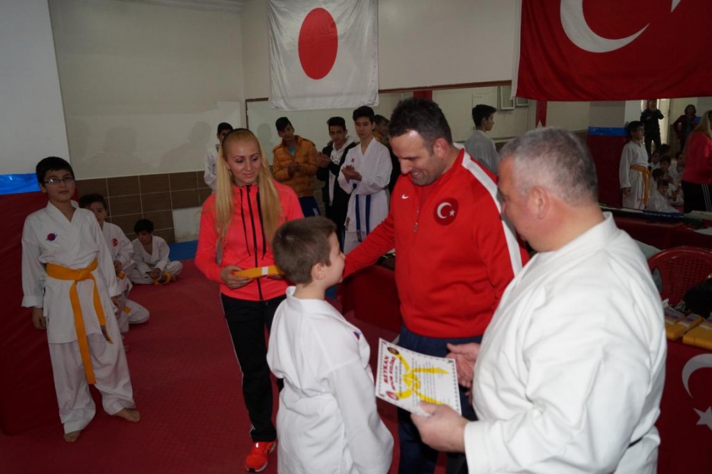 KUSAK TERFI SINAVI 2016 01 060