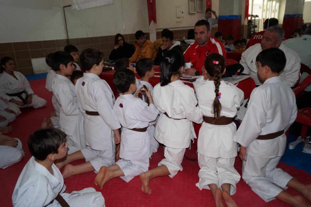 KUSAK TERFI SINAVI 2016 01 204